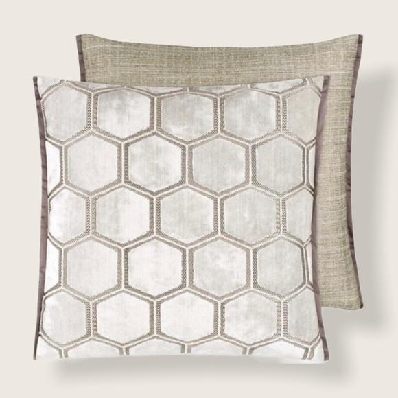 NWT Designers Guild Manipur Chalk Velvet Pillow